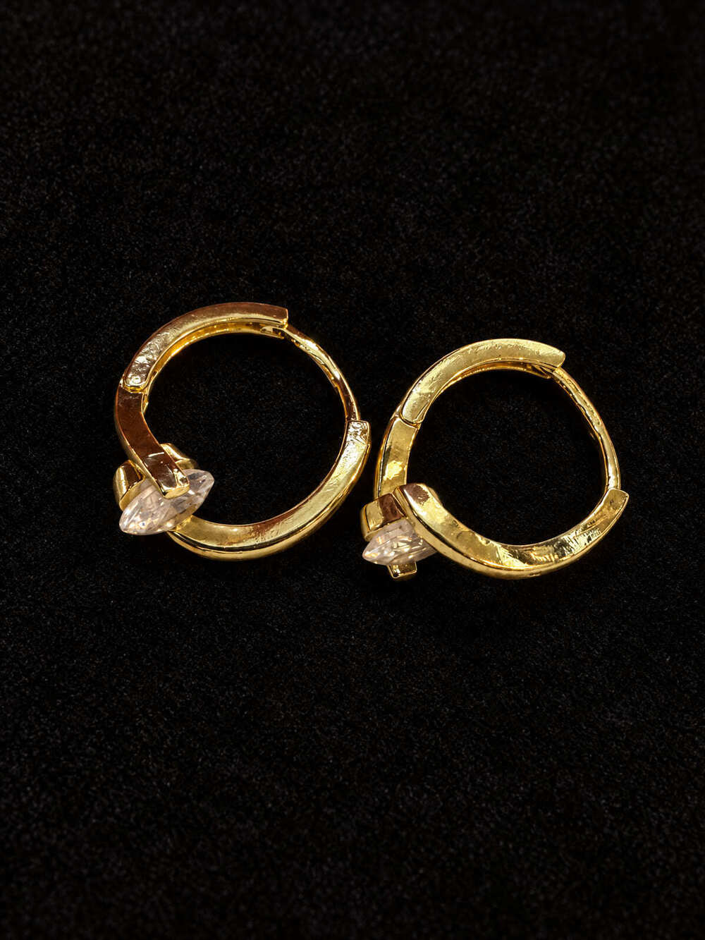 ⚜️ Gold-Tone Hoop Earrings | Marquise Crystal Huggie | Clear 💗